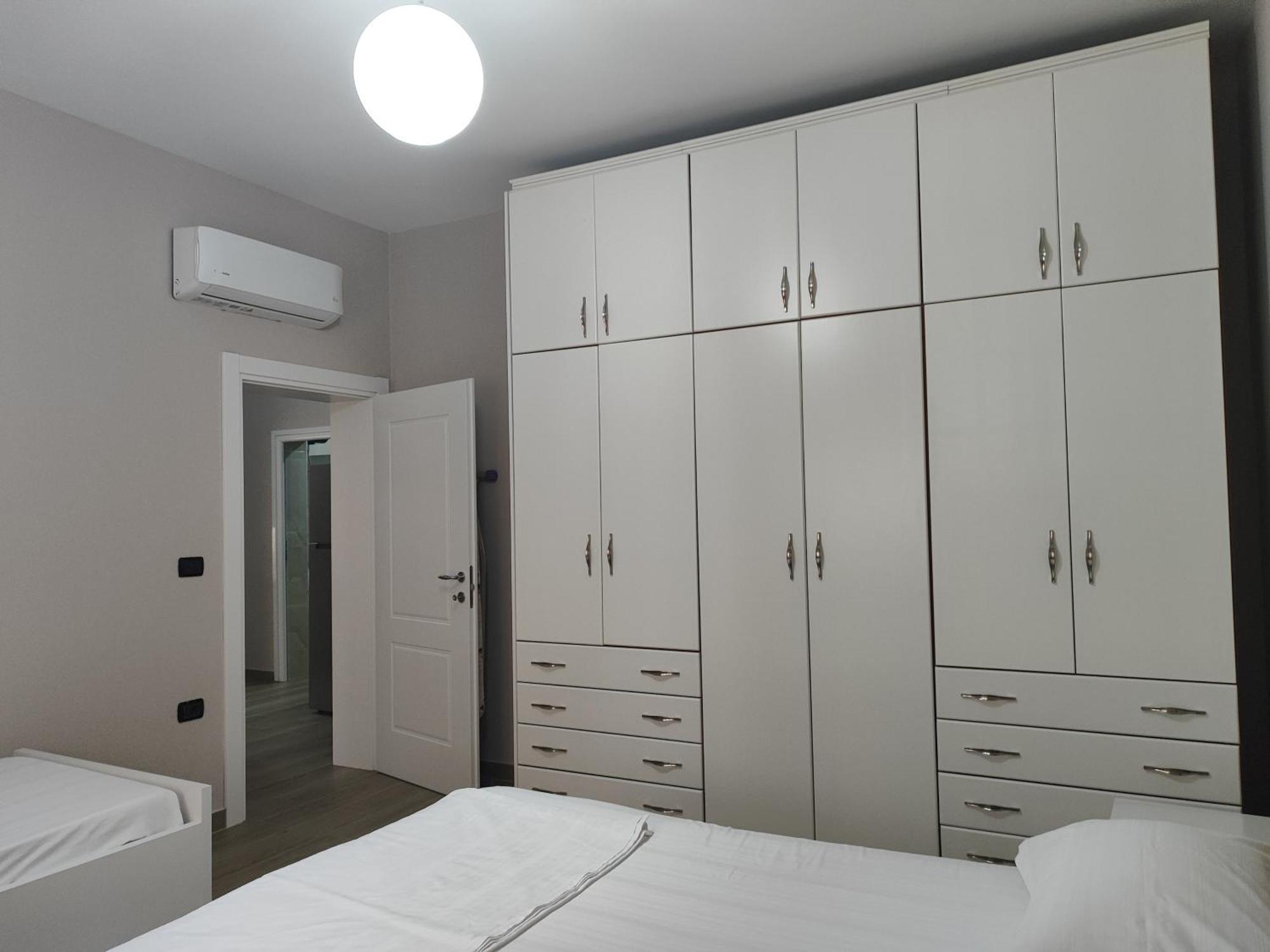 Large Apartment Vlorë エクステリア 写真